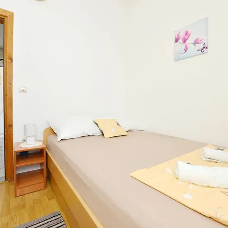Apartman Sandra Vir