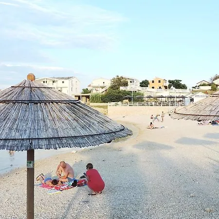 Sandra Apartmán Vir