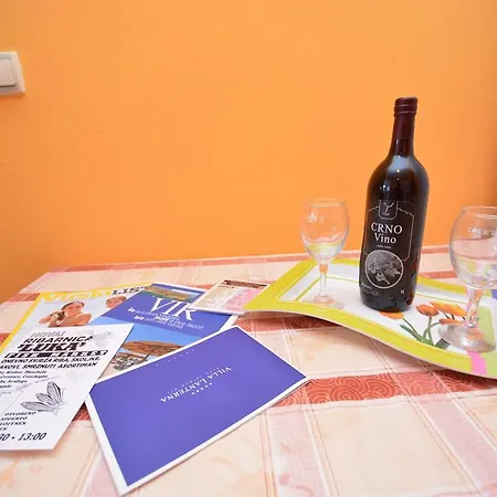 Apartament Sandra Vir