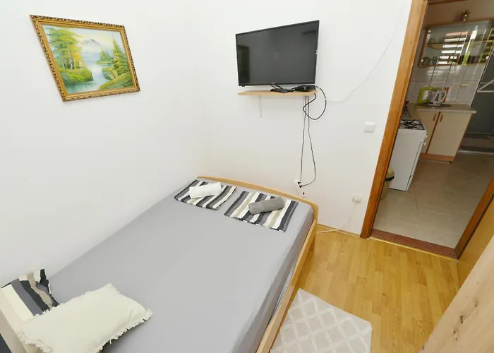 Apartment Sandra Vir