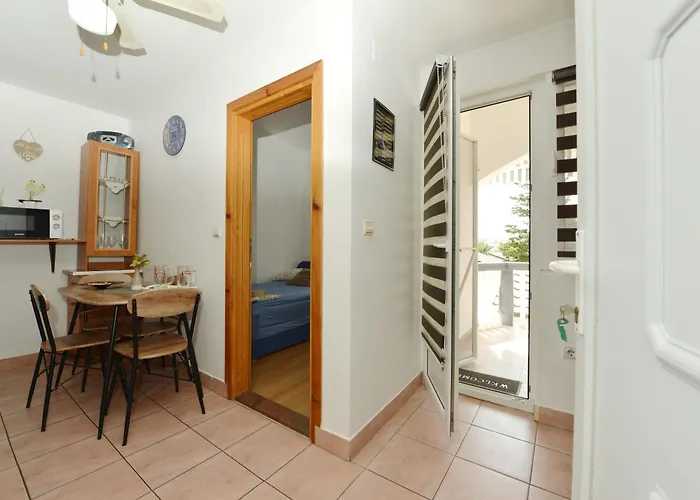 Apartment Sandra Vir