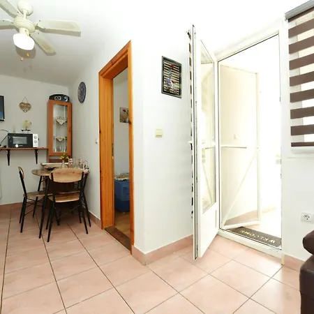 Sandra Appartement Vir
